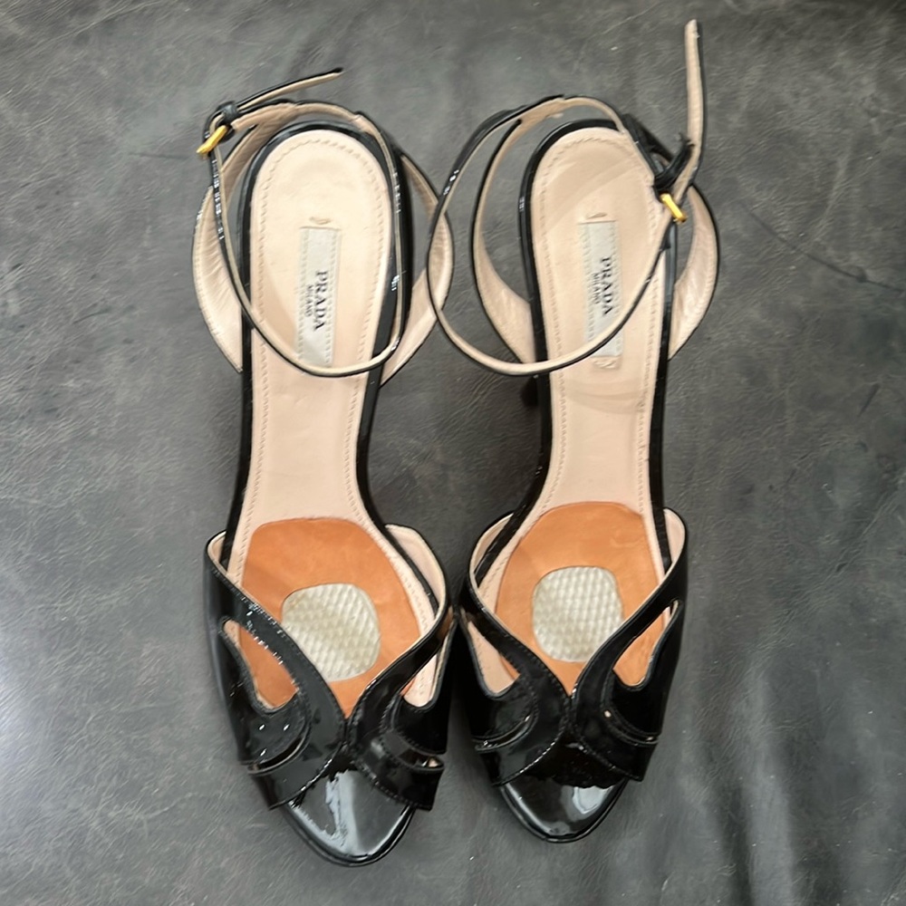 Prada Black Heels Size 40